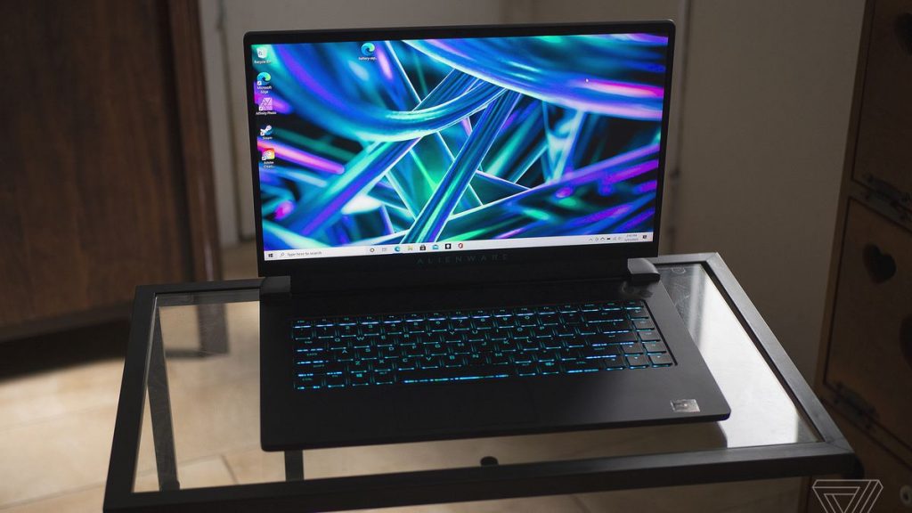 Обзор Alienware M15 R5
